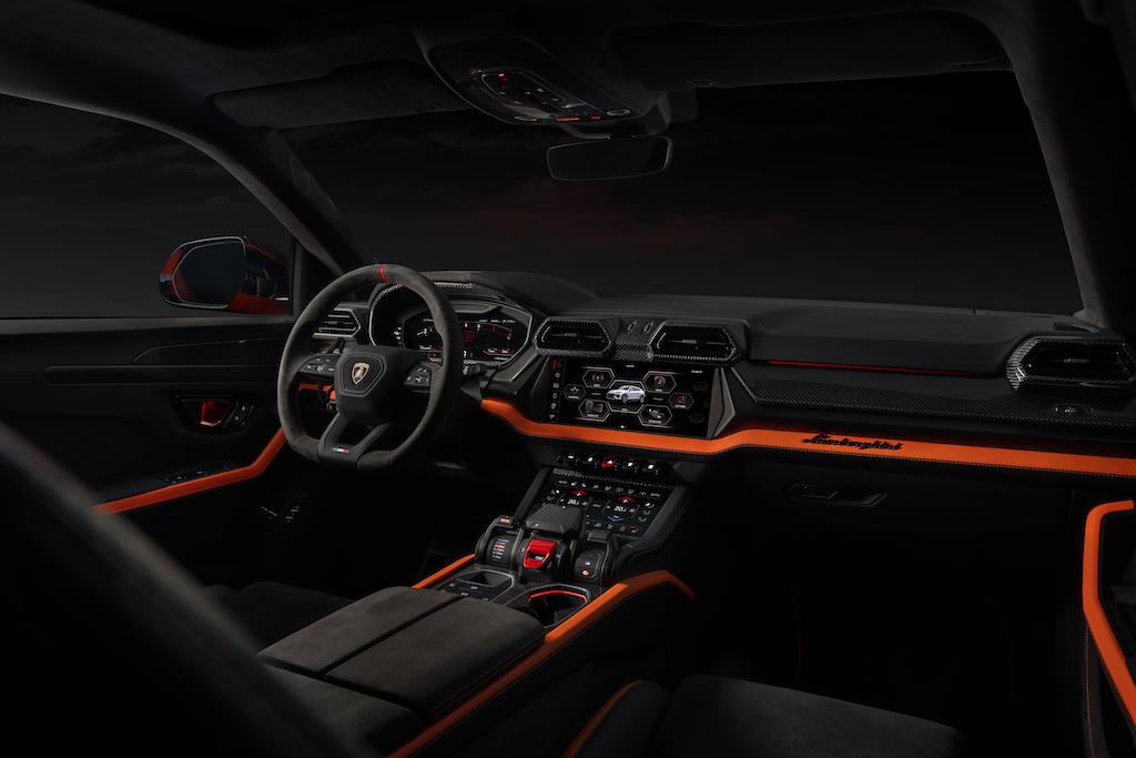 A look inside the Lamborghini Urus SE. A new plug-in hybrid crossover. Image courtesy of Lamborghini.
