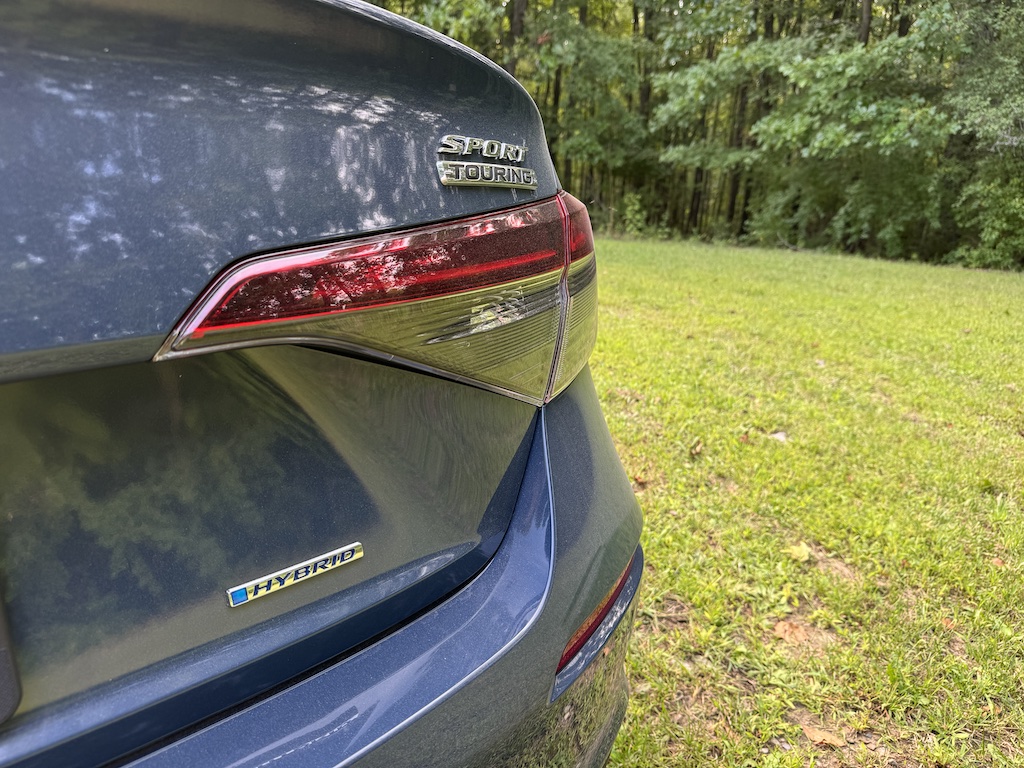 2025 Honda Civic Hybrid, rear end up close. Image by Robin Warner