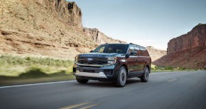 2025 Ford Expedition, front 3/4. Image courtesy of Ford.