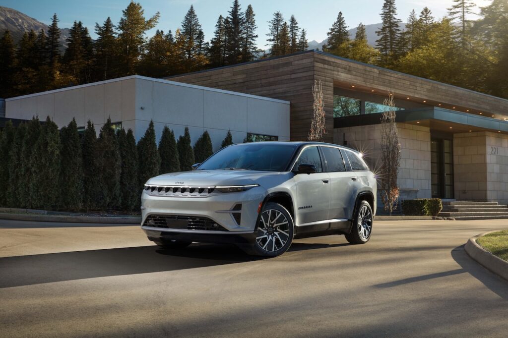 The 2025 Jeep Wagoneer S Limited, front 3/4. Image courtesy of Jeep